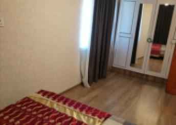  Yasamal qəsəbəsində 85m² mənzil kirayə verilir