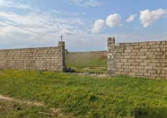  Zirə qəsəbəsində torpaq satılır