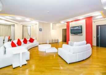  28 May qəsəbəsində 200m² mənzil kirayə verilir