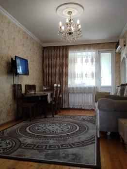  7-ci mikrorayon qəsəbəsində 50m² mənzil satılır