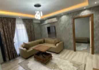  Bakı şəhərində 70m² mənzil kirayə verilir