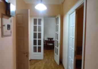  Bayıl qəsəbəsində 100m² mənzil kirayə verilir