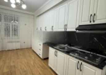  9-cu mikrorayon qəsəbəsində 101m² mənzil satılır