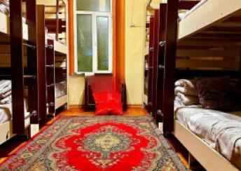  Bakı şəhərində 240m² mənzil kirayə verilir