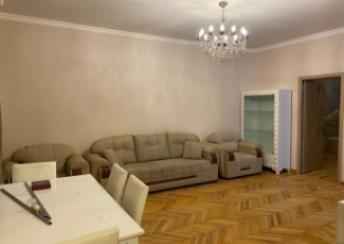  28 May qəsəbəsində 60m² mənzil kirayə verilir