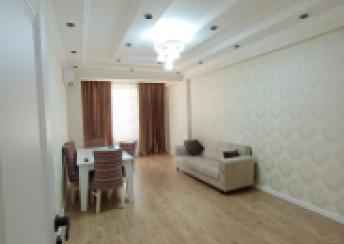  Yeni Yasamal qəsəbəsində 80m² mənzil kirayə verilir