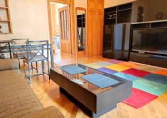  Sahil qəsəbəsində 60m² mənzil kirayə verilir