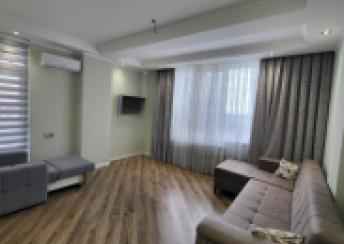  Bakı şəhərində 80m² mənzil kirayə verilir