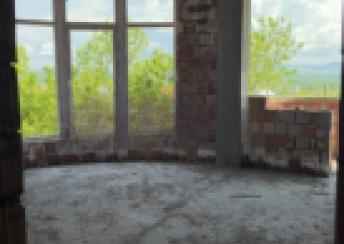  Oğuz şəhərində 100m² mənzil satılır