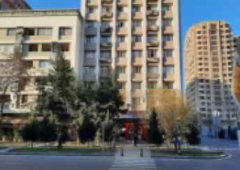  28 May qəsəbəsində 80m² mənzil kirayə verilir