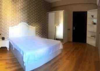  Yeni Yasamal qəsəbəsində 65m² mənzil kirayə verilir