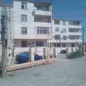  Masazır qəsəbəsində 61m² mənzil satılır