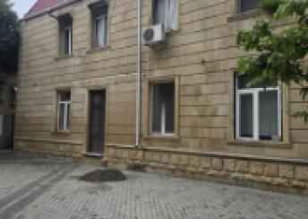  Yevlax şəhərində 69m² mənzil satılır