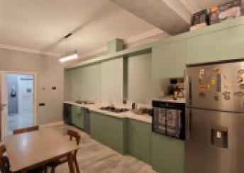  8-ci mikrorayon qəsəbəsində 150m² mənzil satılır