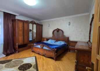  Bakı şəhərində 111m² mənzil kirayə verilir