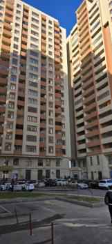  Yeni Yasamal qəsəbəsində 156m² mənzil satılır