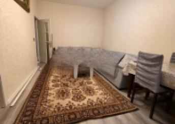  4-cü mikrorayon qəsəbəsində 45m² mənzil kirayə verilir
