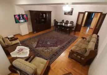  28 May qəsəbəsində 90m² mənzil kirayə verilir