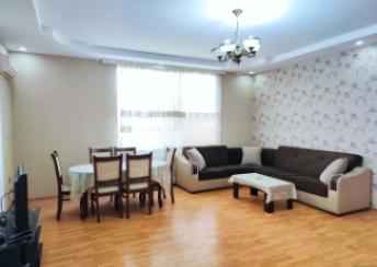  28 May qəsəbəsində 140m² mənzil kirayə verilir