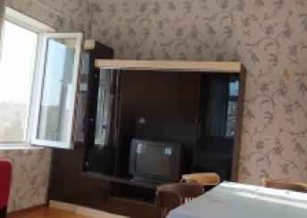  Köhnə Günəşli qəsəbəsində 45m² mənzil kirayə verilir