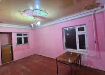  Köhnə Günəşli qəsəbəsində 42m² mənzil kirayə verilir