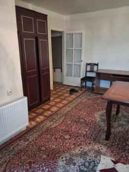  Böyükşor qəsəbəsində 45m² mənzil kirayə verilir