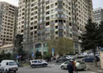  28 May qəsəbəsində 164m² mənzil satılır
