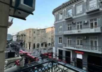  Bakı şəhərində 100m² mənzil kirayə verilir