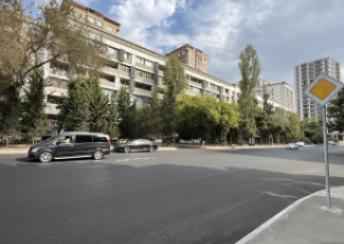  28 May qəsəbəsində 80m² mənzil satılır