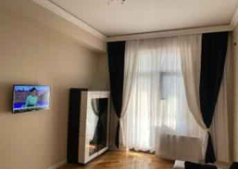  28 May qəsəbəsində 80m² mənzil kirayə verilir