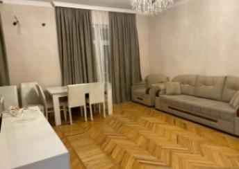  28 May qəsəbəsində 60m² mənzil satılır