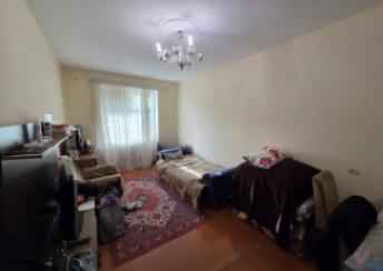  8-ci mikrorayon qəsəbəsində 65m² mənzil satılır