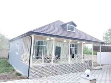  Quba  şəhərində 160m² həyət evi kirayə verilir