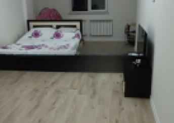  Saray qəsəbəsində 60m² mənzil kirayə verilir