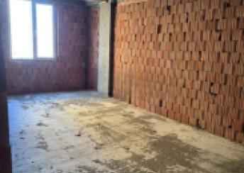  Saray qəsəbəsində 86m² mənzil satılır