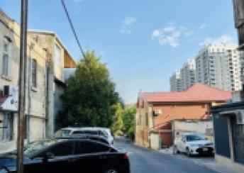  Bayıl qəsəbəsində 75m² mənzil kirayə verilir