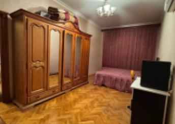  28 May qəsəbəsində 130m² mənzil kirayə verilir