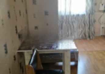  28 May qəsəbəsində 60m² mənzil kirayə verilir