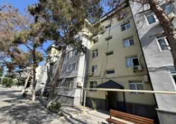  Binə qəsəbəsində 55m² mənzil satılır