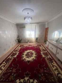  Binəqədi qəsəbəsində 50m² mənzil satılır