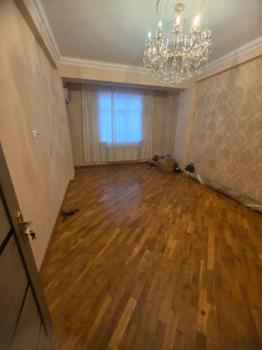  Masazır qəsəbəsində 70m² mənzil satılır