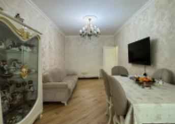  9-cu mikrorayon qəsəbəsində 90m² mənzil satılır