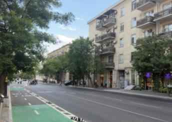  28 May qəsəbəsində 80m² mənzil kirayə verilir