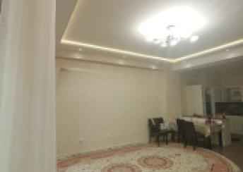  28 May qəsəbəsində 80m² mənzil satılır