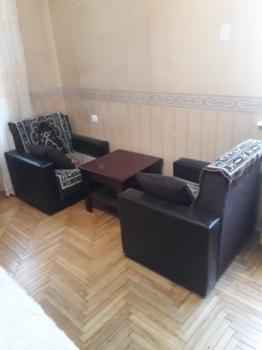  Ağ şəhər qəsəbəsində 60m² mənzil kirayə verilir