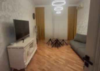  28 May qəsəbəsində 90m² mənzil satılır