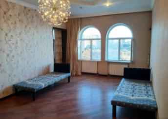  28 May qəsəbəsində 170m² mənzil kirayə verilir
