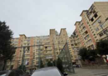  Yeni Yasamal qəsəbəsində 70m² mənzil kirayə verilir