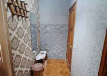  7-ci mikrorayon qəsəbəsində 40m² mənzil kirayə verilir