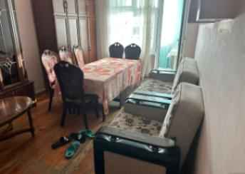  7-ci mikrorayon qəsəbəsində 55m² mənzil kirayə verilir